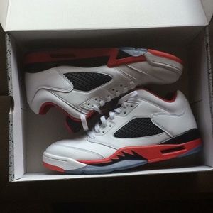 Jordan retro 5 lows